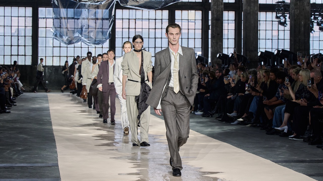 BOSS dezvaluie colectia Spring/Summer 2026: o celebrare a puterii, rafinamentului si autenticitatii