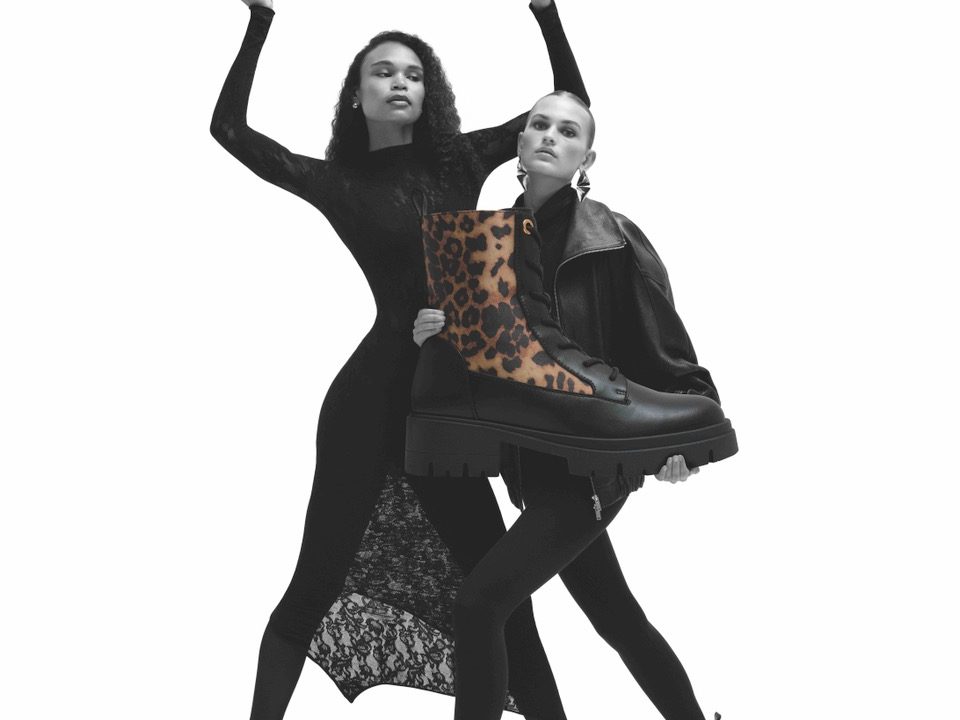 Wear your wild: genti si pantofi animal print de care sa te indragostesti