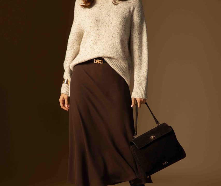 Noua putere a elegantei: Ciocolatiu – nuanta vedeta a sezonului.